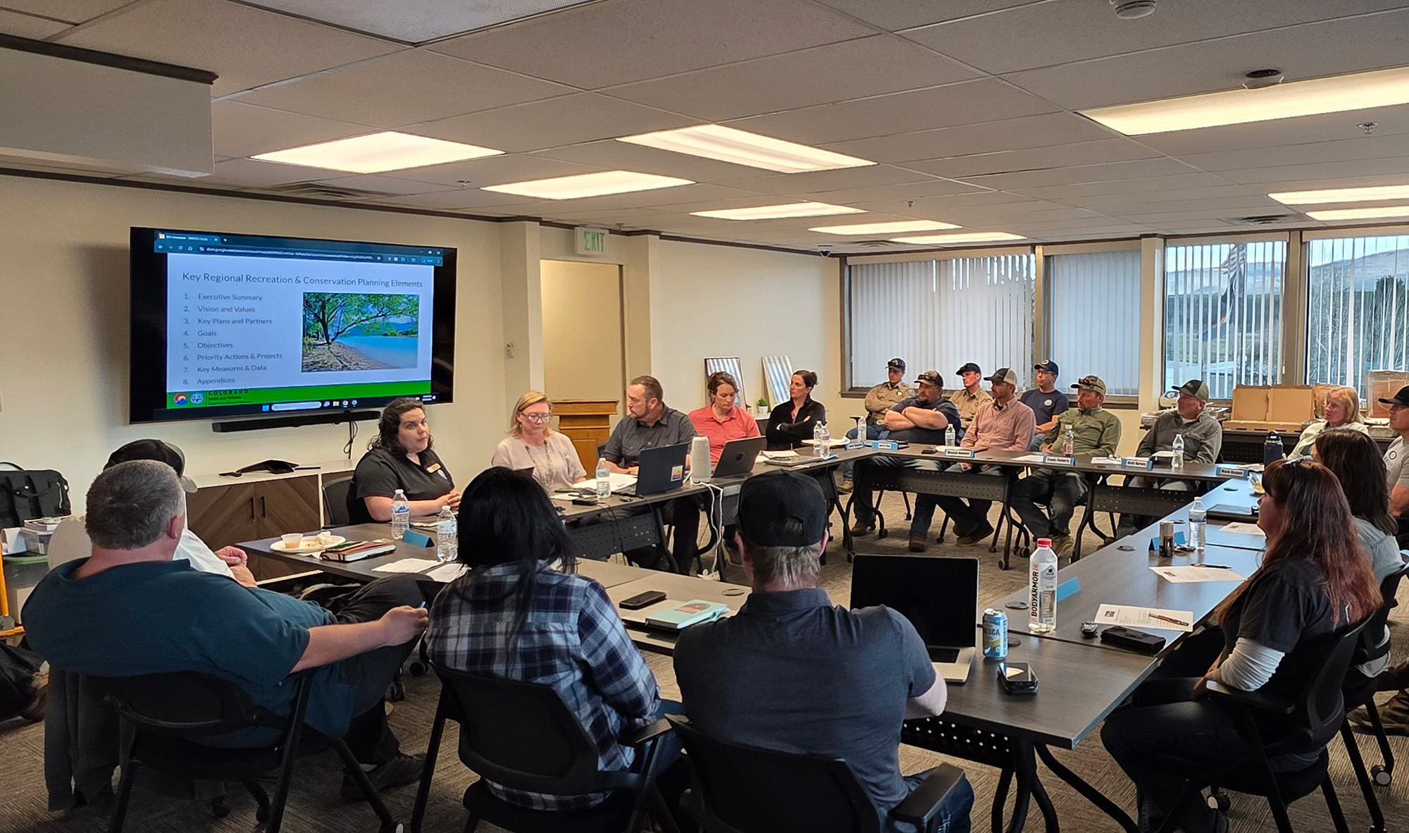 people in meeting